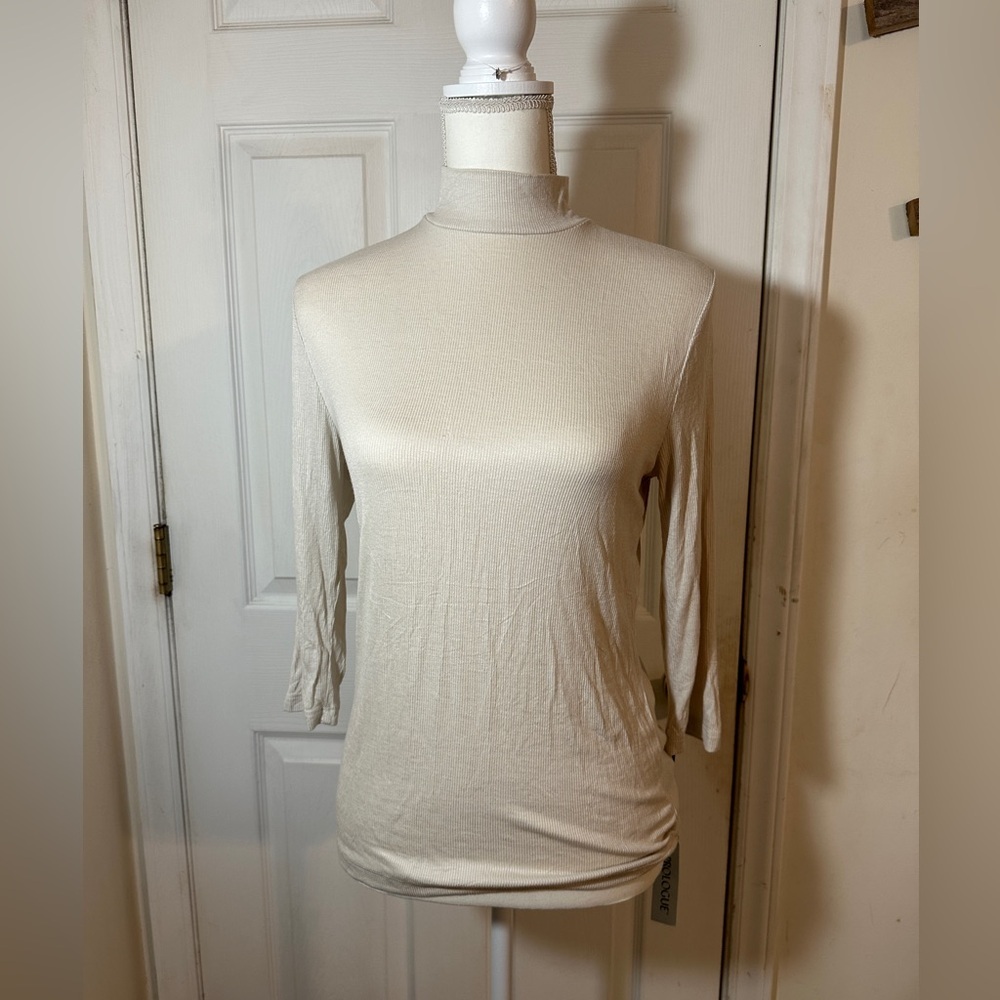 NWT Prologue off white ribbed mock turtleneck long sleeve top.